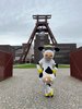 Lotte vor dem Industriedenkmal Zeche Zollverein